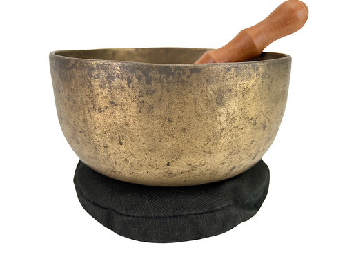 7" A/D# Note Antique Himalayan Singing Bowl #a9401023